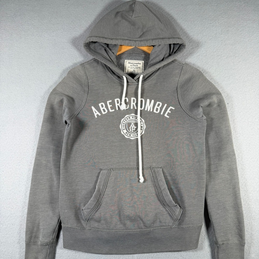 Abercrombie & Fitch Womens Gray Graphic Logo Pullover Hoodie Sweatshirt XS